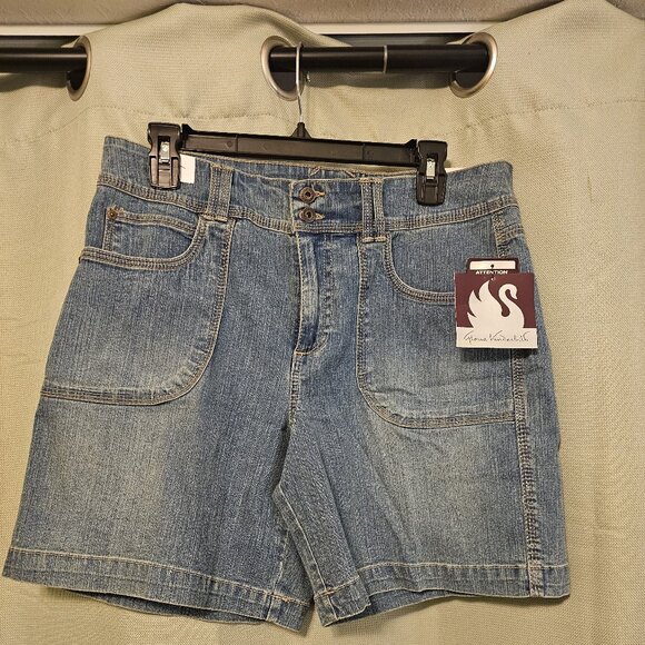 Gloria Vanderbilt Shorts - Picture 1 of 4
